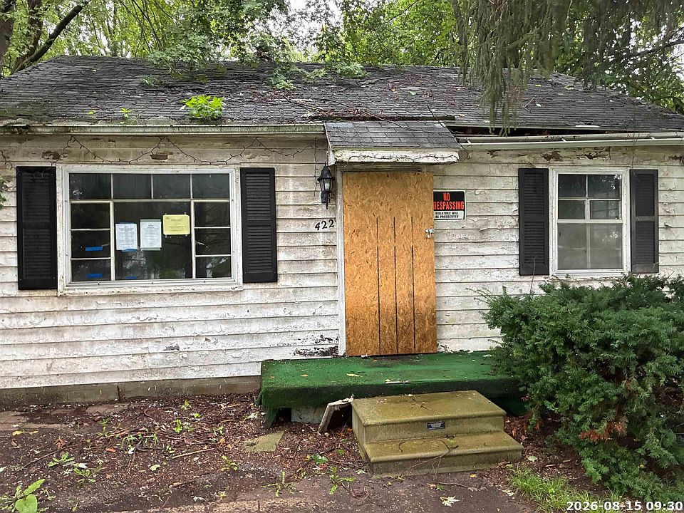 1st image of 422 W 14th St
