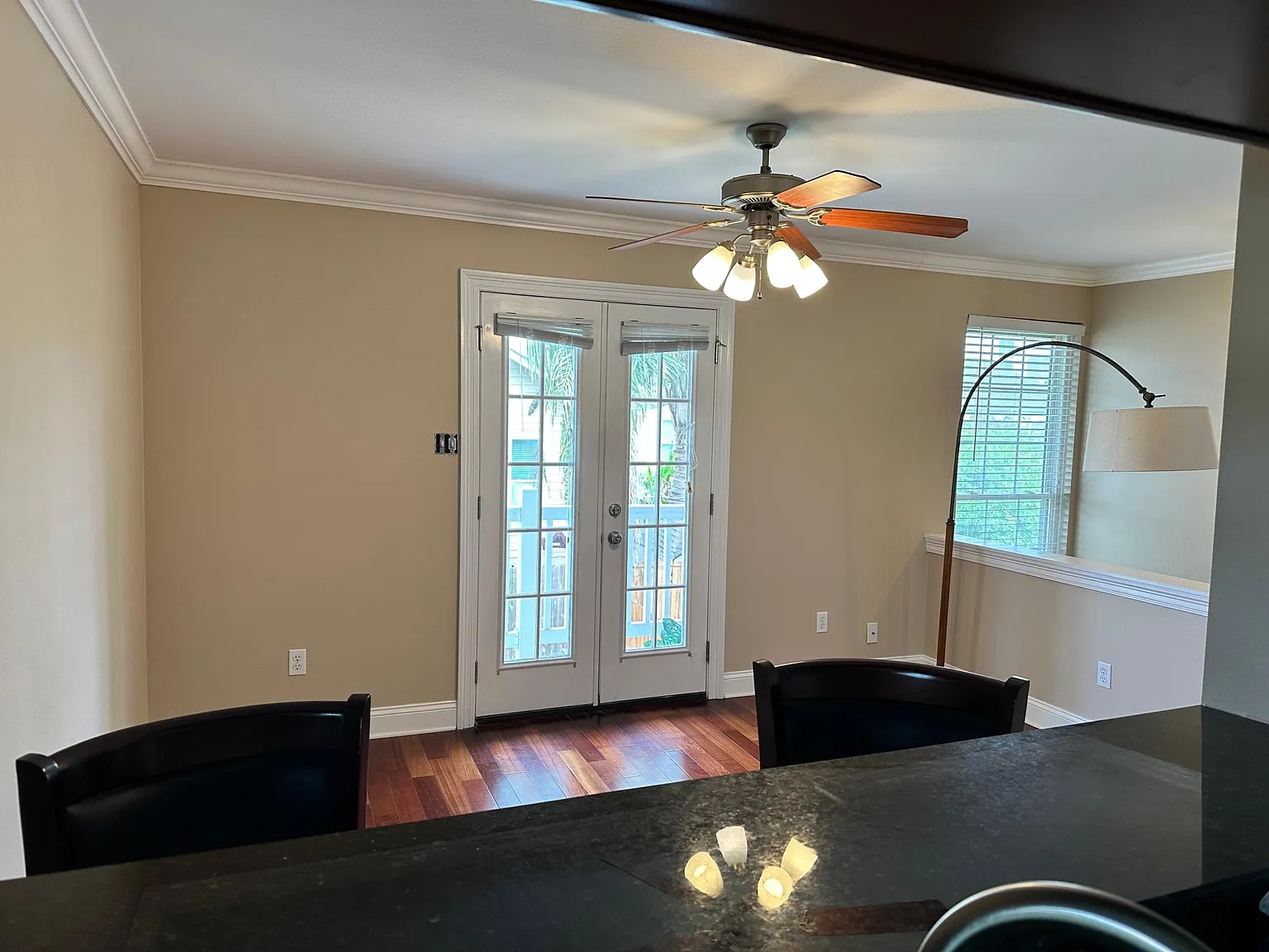 2 bed, 1.5 bath, 1550 sqft, $1,900 — Photo 4