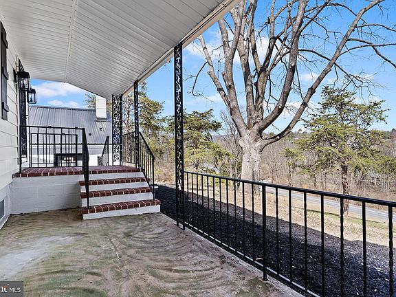 5th image of 160 Wertz Run Rd