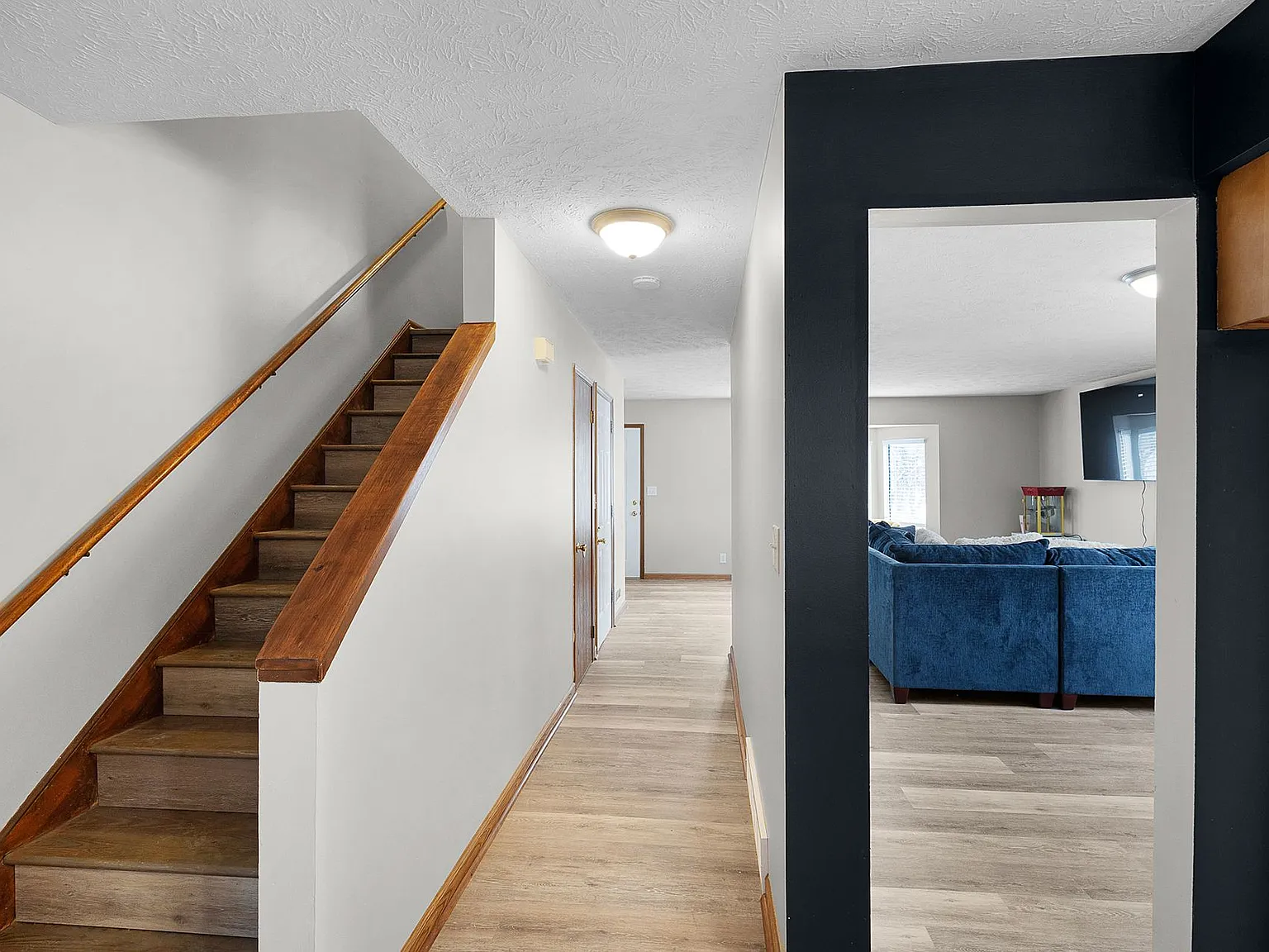 3 Bedroom 1-1/2 Bath Duplex Ready for Immediate Move in with many updates and renovations — Photo 4