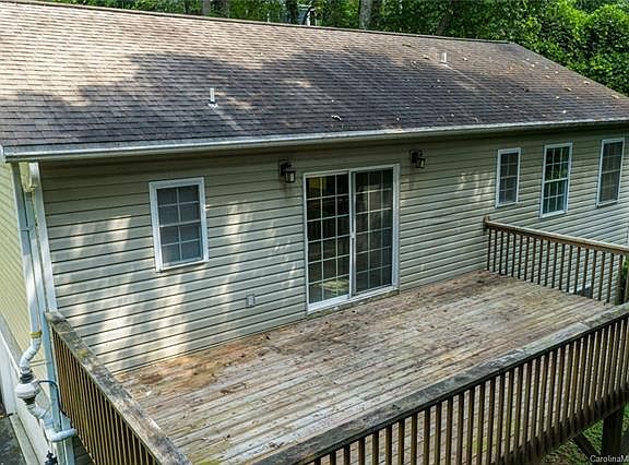 5th image of 299 Seneca Blvd
