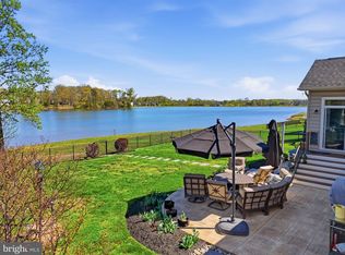 4873 Point Rd, Warrenton, VA 20187