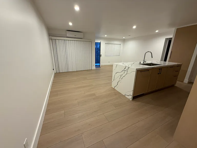 Kitchen incl. open floor plan (appliances to be delivered this week)