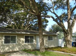 6620 Livingston Ave N, Saint Petersburg, FL 33702