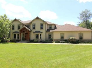 8501 Arbor Trace Dr, Verona, WI 53593