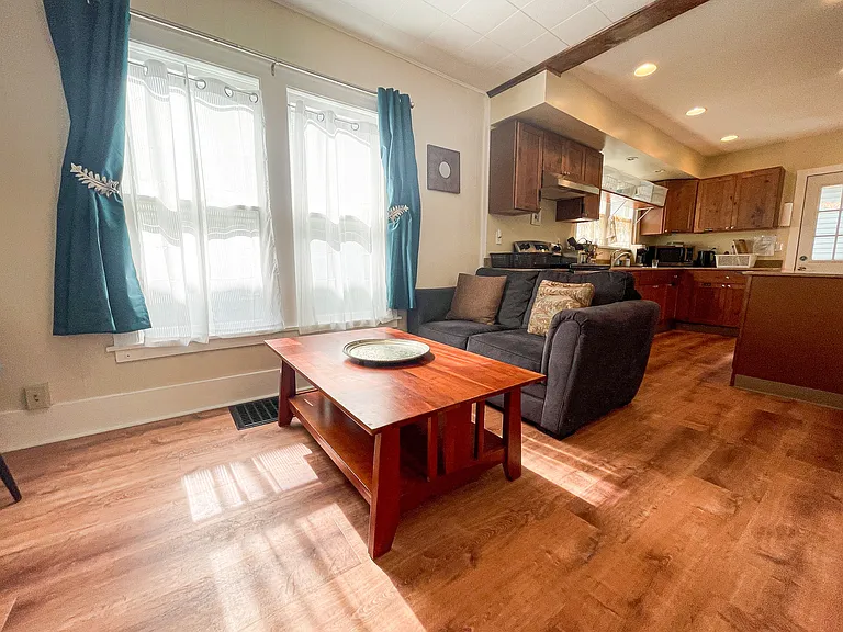 314 Farm Street — Photo 3