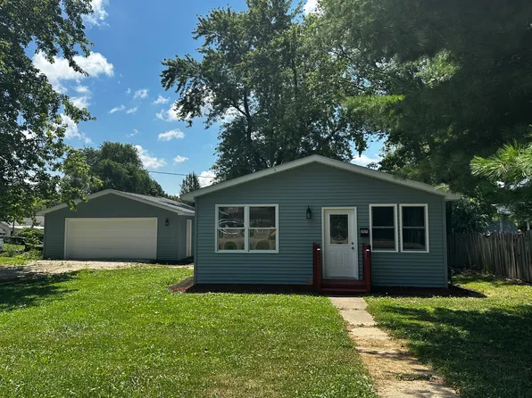 207 W 2nd St, Streator, IL 61364