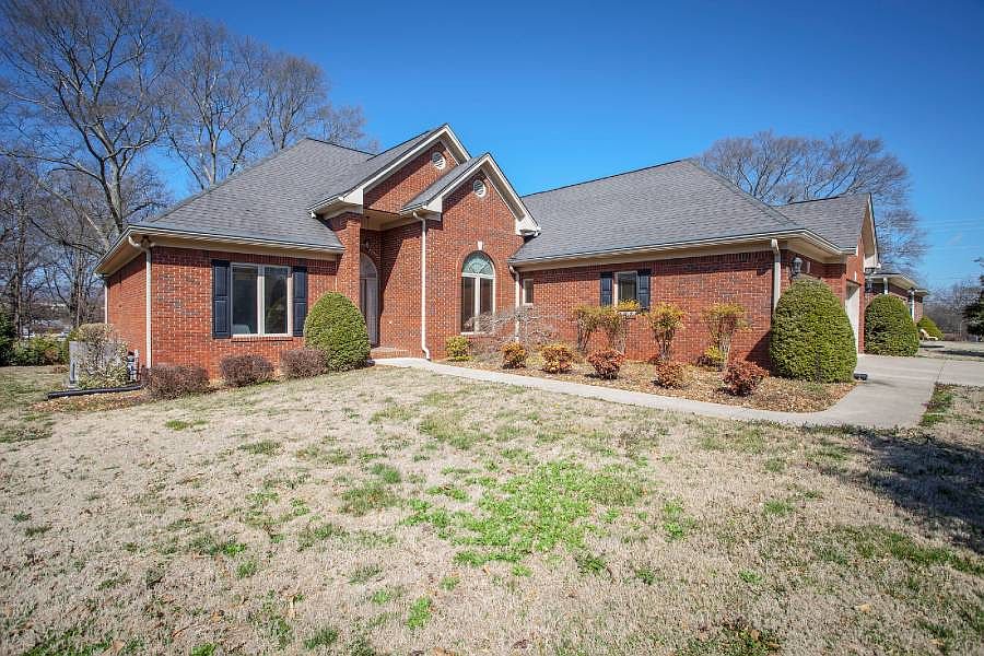 1st image of 4977 Hampshire Pl