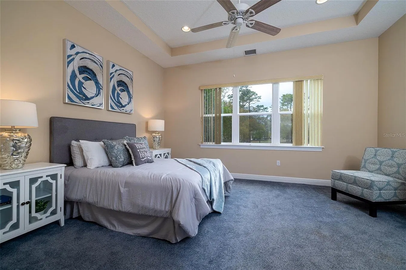 3 bed, 2.5 bath, 2024 sqft, $2,900 — Photo 1