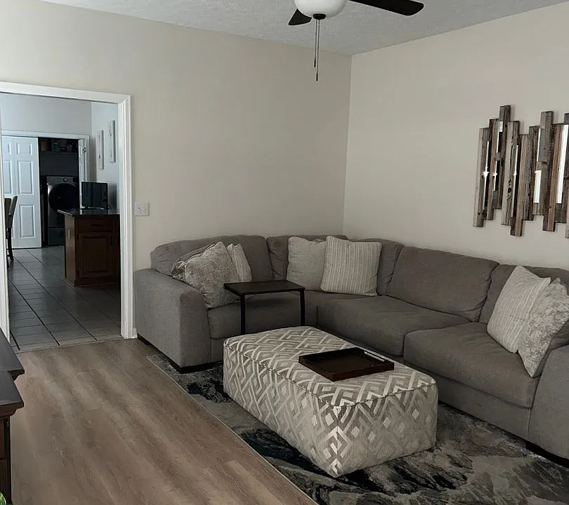105 Jamestown Loop