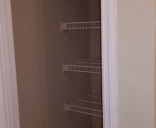 5th image of 1108 Hidden Cove Cir S