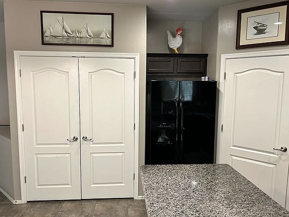 4th image of 3830 E 3rd St #1103