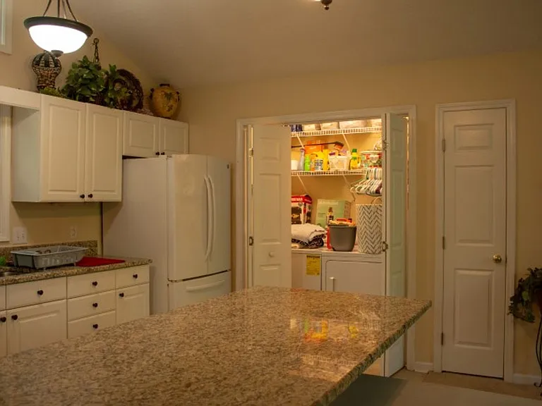 846 S Country Club Dr — Photo 21