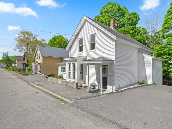 10 Jackson St, Ayer, MA 01432