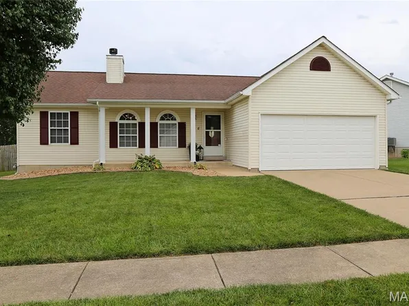 4 Tomahawk Ct, O'Fallon, MO 63366