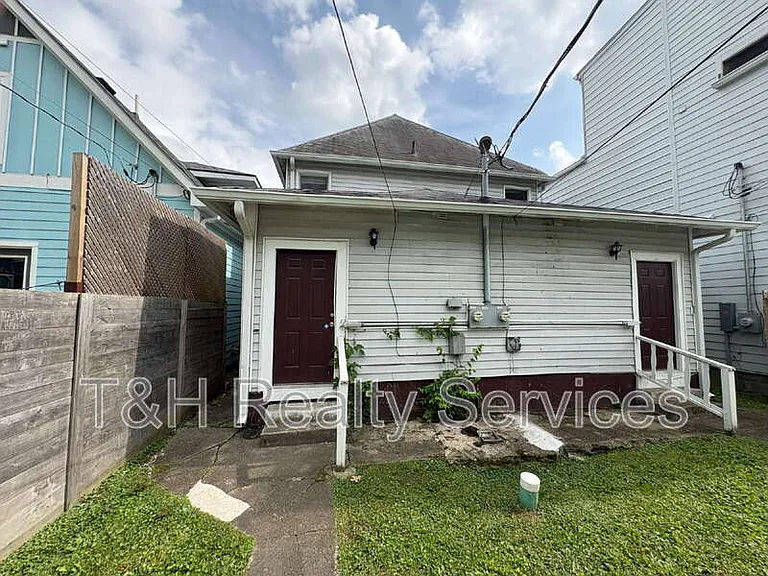 2116 Woodlawn Ave — Photo 21