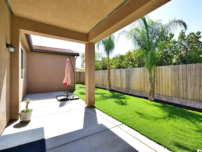3742 Pontiac Ave — Photo 22