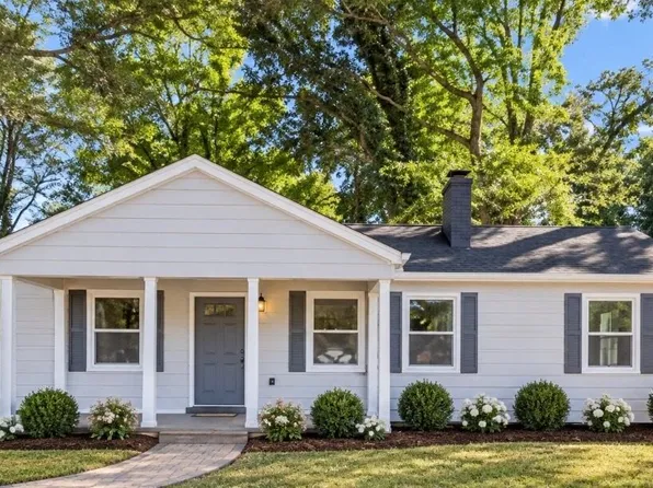 2168 Penrose Dr, East Pt, GA 30344
