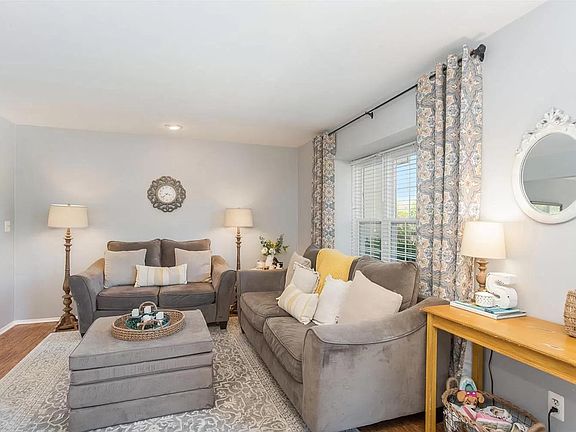 3rd image of 3255 Bolgos Cir