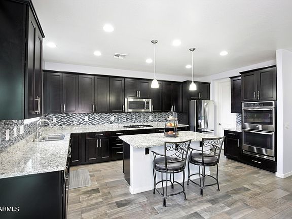 3rd image of 15367 W CORRINE Drive