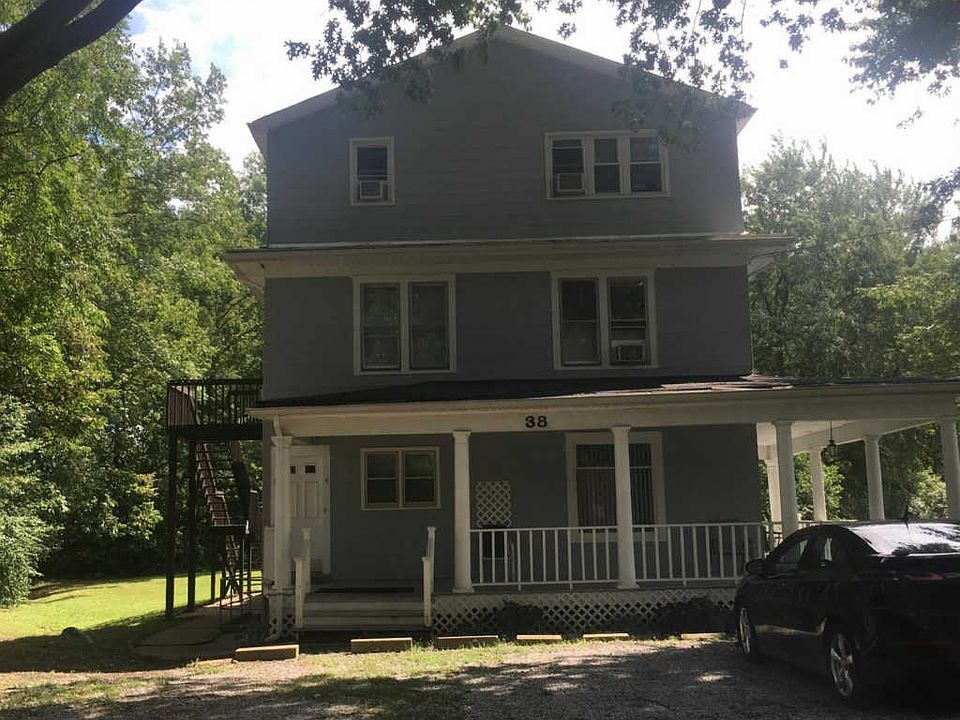 1st image of 38 Swan Ln