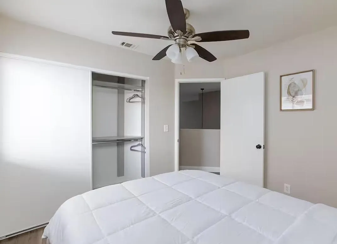 4 bed, 3.0 bath, 1596 sqft, $888 — Photo 3