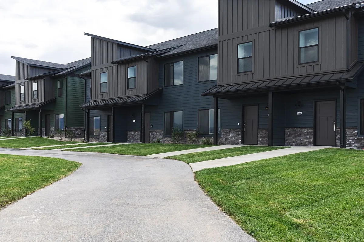 Building Photo - 1622 Hubbard Way