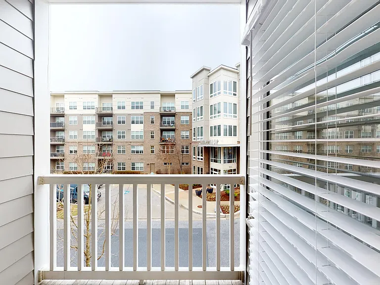 The Quarters at Towson Town Center — Photo 97