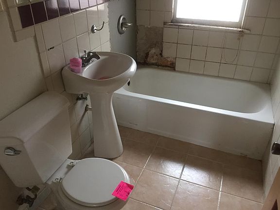 5th image of 4327 Logan Ave N