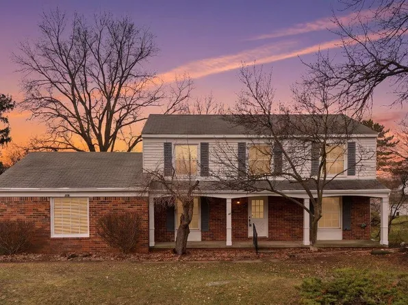5634 Stratford Dr, West Bloomfield, MI 48322