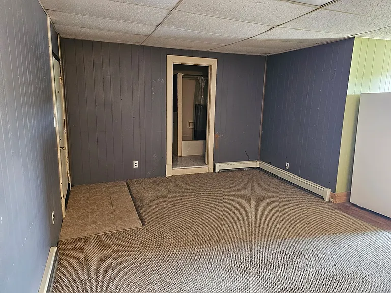 110 E Canda St — Photo 7