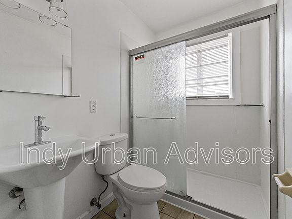 4th image of 2217 N Bolton Ave