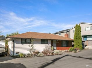 15502 Meadow Rd, Lynnwood, WA 98087