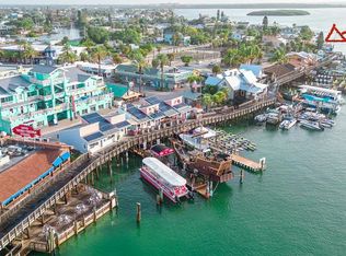 441 129th Ave E, Madeira Beach, FL 33708