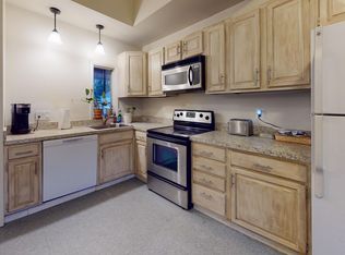 3908 Old Bayside Rd, Chesapeake Beach, MD 20732