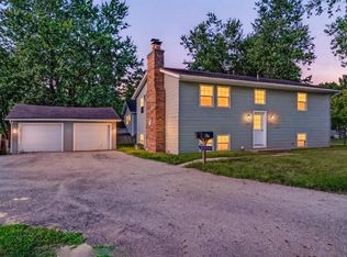 420-422 West St, Grand Ledge, MI