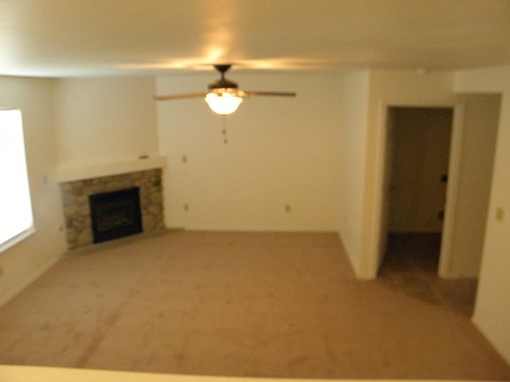 5th image of 18811 13th Avenue Ct E