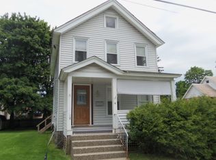 8 Van Dorn St, Saratoga Springs, NY 12866