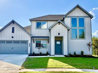 231 Sandstone Cir, Granbury, TX 76048