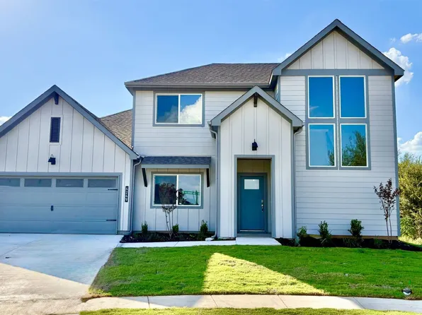 231 Sandstone Cir, Granbury, TX 76048