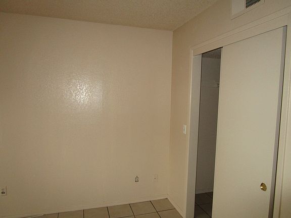 3rd image of 25736 Avenue 19