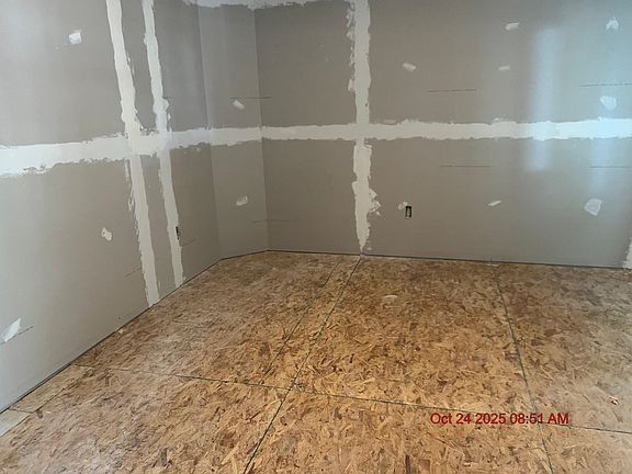 2nd image of 1013 W 12th St