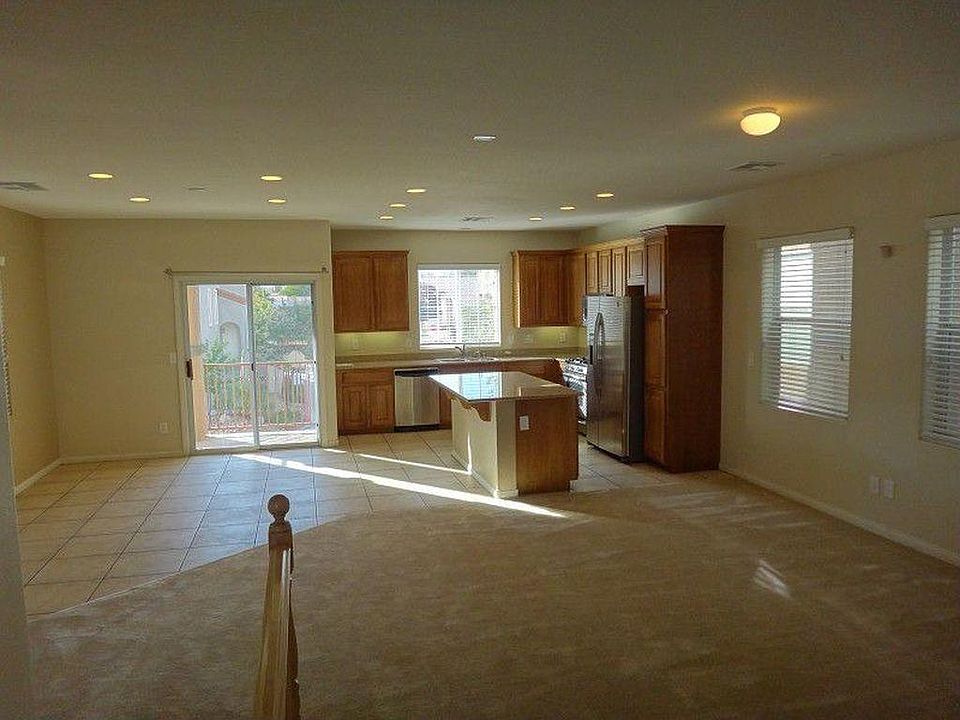 2nd image of 4762 Cortina Rancho St