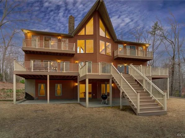 56 Grandview Dr, Mineral, VA 23117