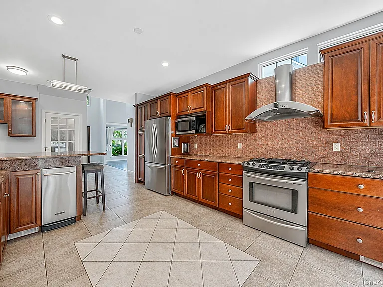 101 Raspberry Ct — Photo 15