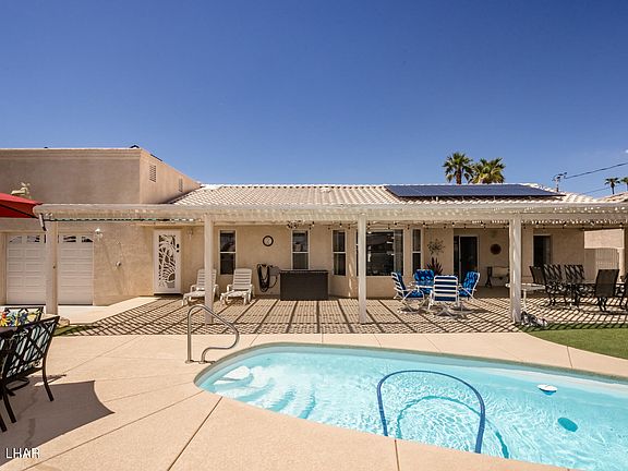 2nd image of 2750 Diablo Dr
