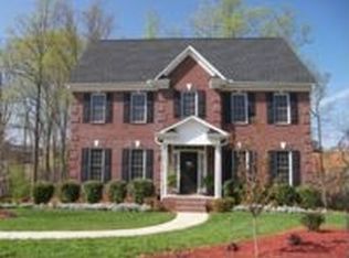 4626 Pebble Lake Dr, Pfafftown, NC 27040