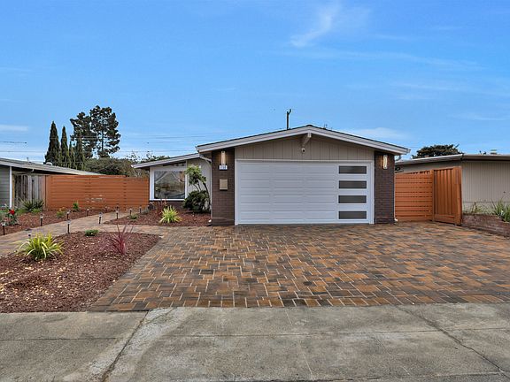2nd image of 750 Lakebird Dr