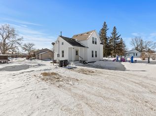 201 7th St SW, Little Falls, MN 56345