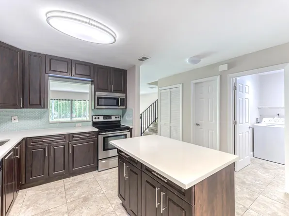 660 Coventry St APT 10, Boca Raton, FL 33487